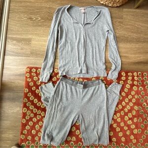 Victoria's Secret Ribbed Lounge Top in Gray